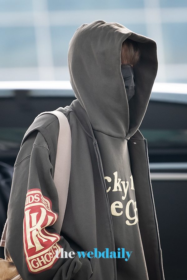 방탄소년단(BTS) 제이홉, 인천국제공항 출국 현장 (사진:최수영기자)