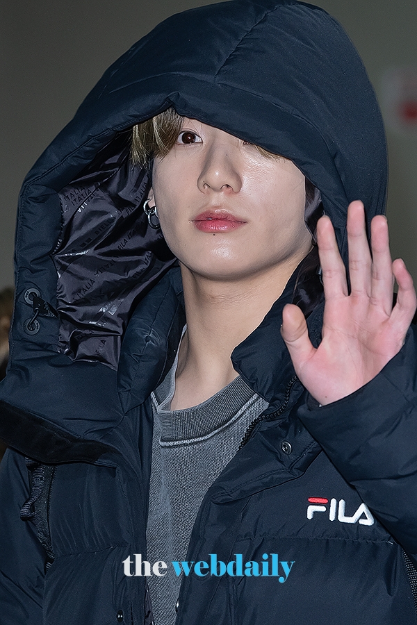 방탄소년단(BTS) 정국, 김포국제공항 출국 현장 (사진:최수영기자)