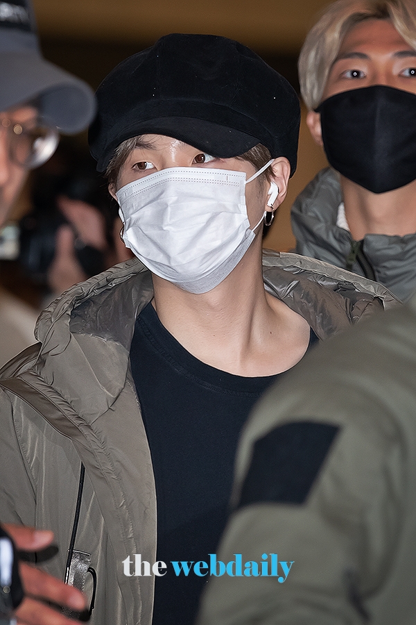 방탄소년단(BTS) 슈가, 김포국제공항 출국 현장 (사진:최수영기자)