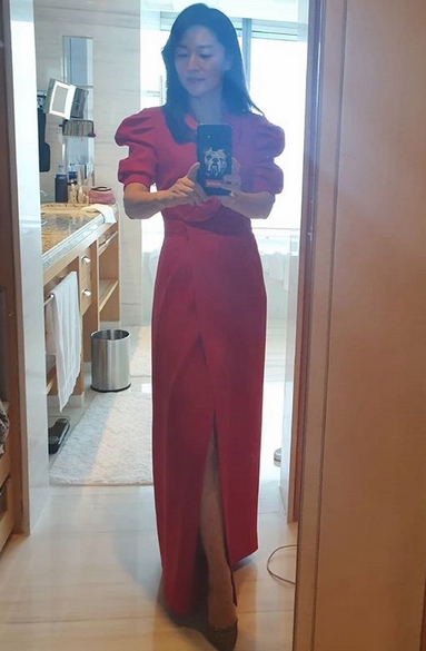 ‘이영애’ 나이가 이날 하루 대중들의 집중적인 스포트라이트를 받고 있다./ 출처 에스엔에스