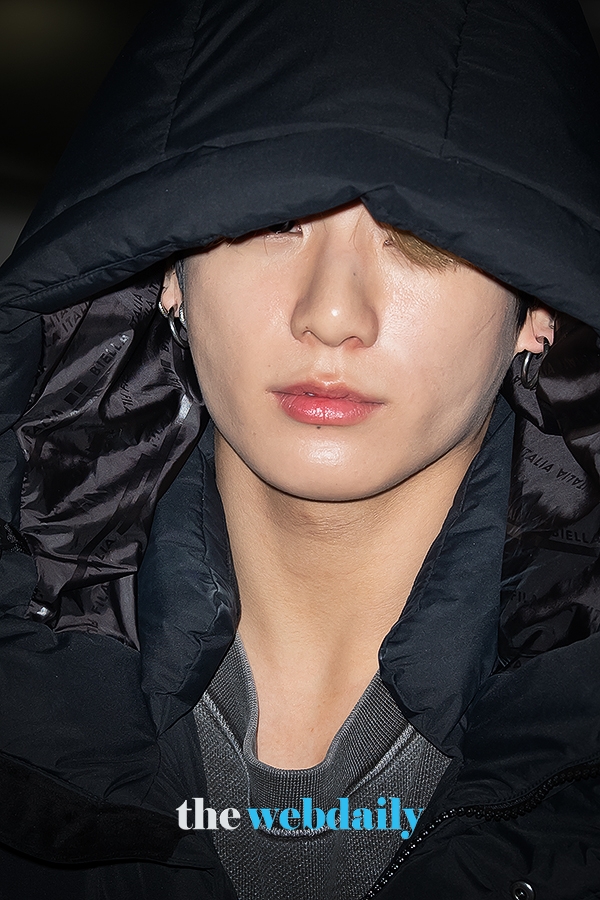 방탄소년단(BTS) 정국, 김포국제공항 출국 현장 (사진:최수영기자)