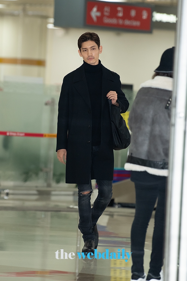 동방신기(TVXQ) 최강창민, 김포국제공항 입국 현장(사진:최수영기자)
