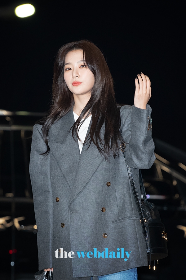 레드벨벳(RedVelvet) 슬기, 인천국제공항 출국 현장 (사진:최수영기자)