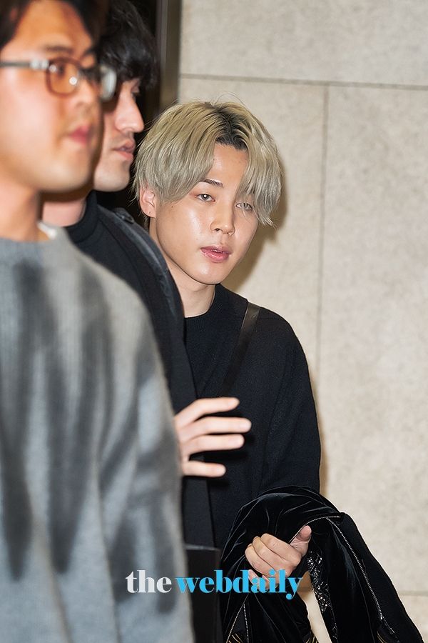 방탄소년단(BTS) 지민, 김포국제공항 전용기 청사 입국 현장 (사진:최수영기자)
