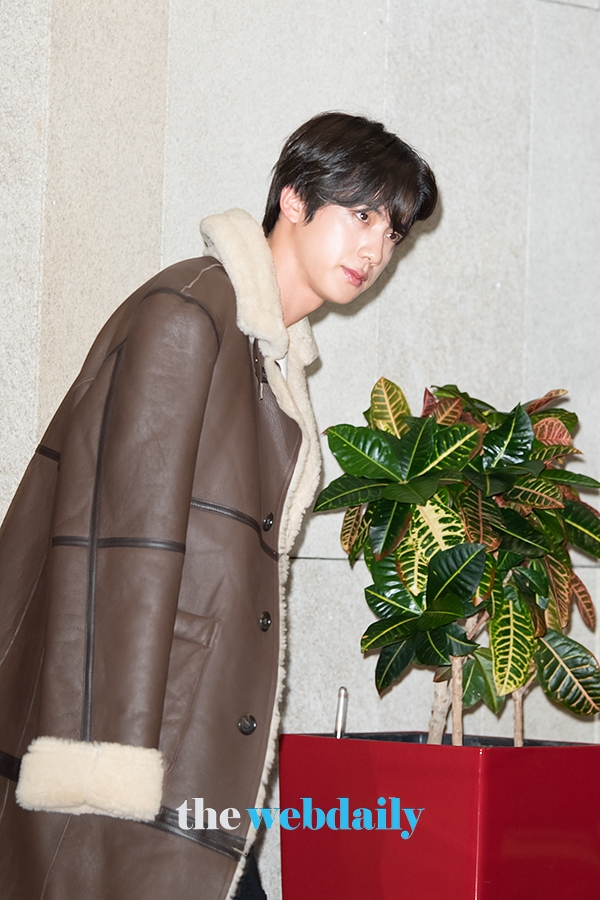 방탄소년단(BTS) 진, 김포국제공항 전용기 청사 입국 현장 (사진:최수영기자)