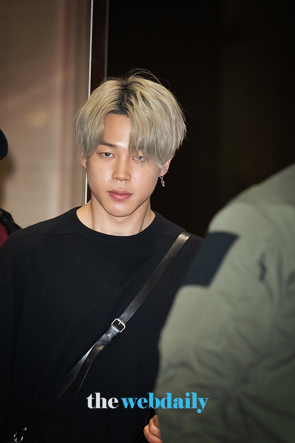 방탄소년단(BTS) 지민, 김포국제공항 전용기 청사 입국 현장 (사진:최수영기자)