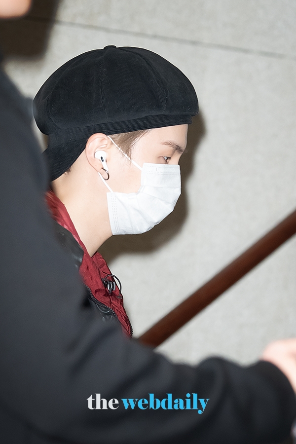방탄소년단(BTS) 슈가, 김포국제공항 전용기 청사 입국 현장 (사진:최수영기자)