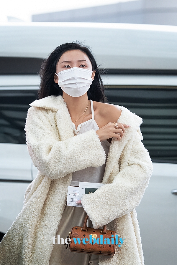 마마무(MAMAMOO) 화사, 인천국제공항 출국 현장 (사진:최수영기자)