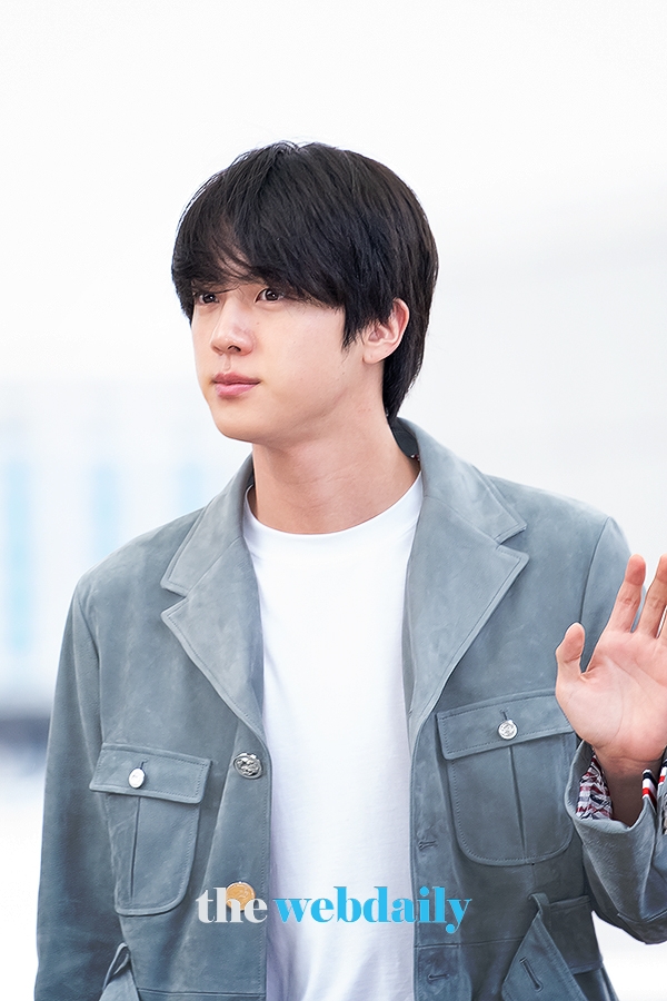 방탄소년단(BTS) 진, 인천국제공항 출국 현장 (사진:최수영기자)