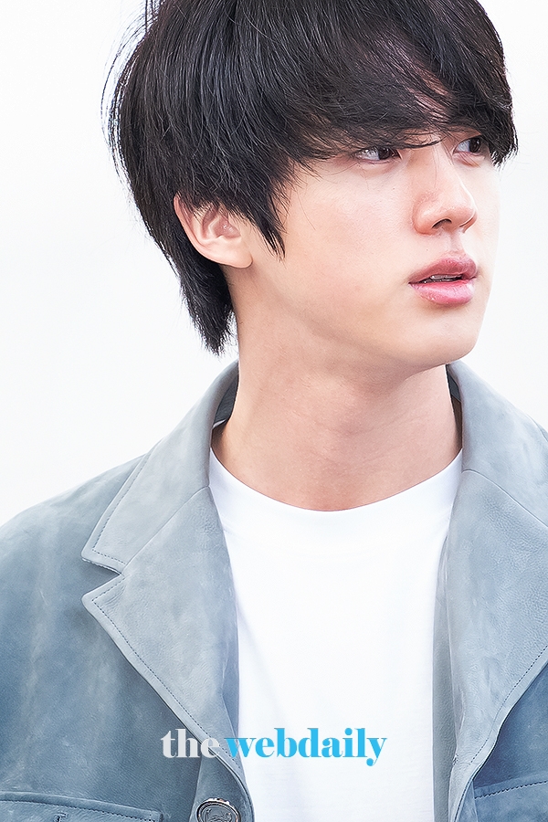 방탄소년단(BTS) 진, 인천국제공항 출국 현장 (사진:최수영기자)