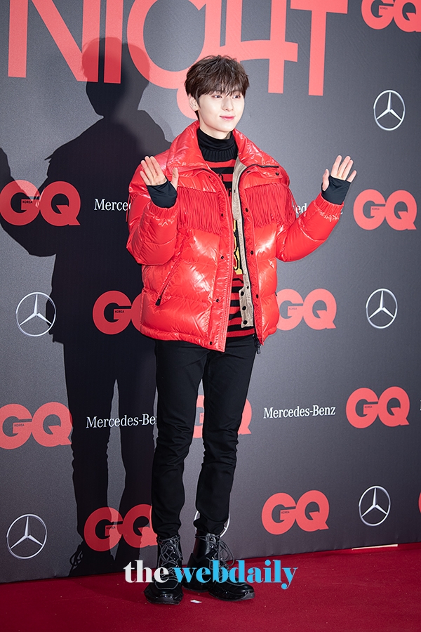 뉴이스트 황민현, '2019 지큐 나이트' 기념 포토월 행사 현장 (사진:최수영기자)