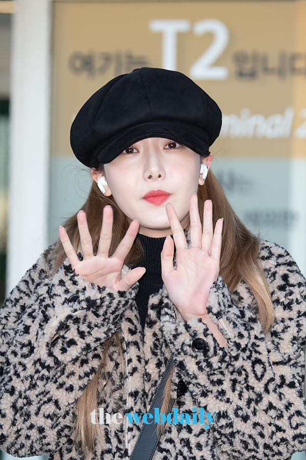 여자친구(GFRIEND) 신비, 인천국제공항 출국 현장 (사진:최수영기자)