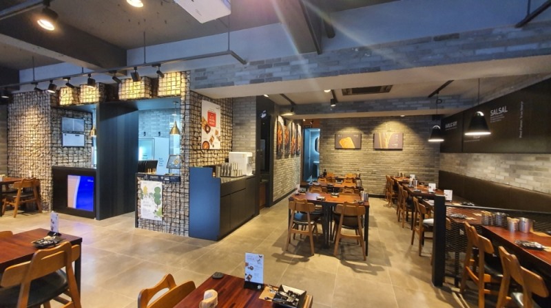 교촌치킨, 강남상권 공략 강남역점 오픈