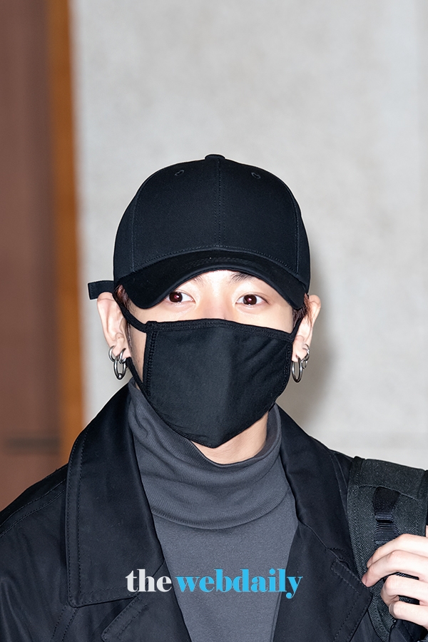방탄소년단(BTS) 정국, 김포국제공항 출국 현장 (사진:최수영기자)