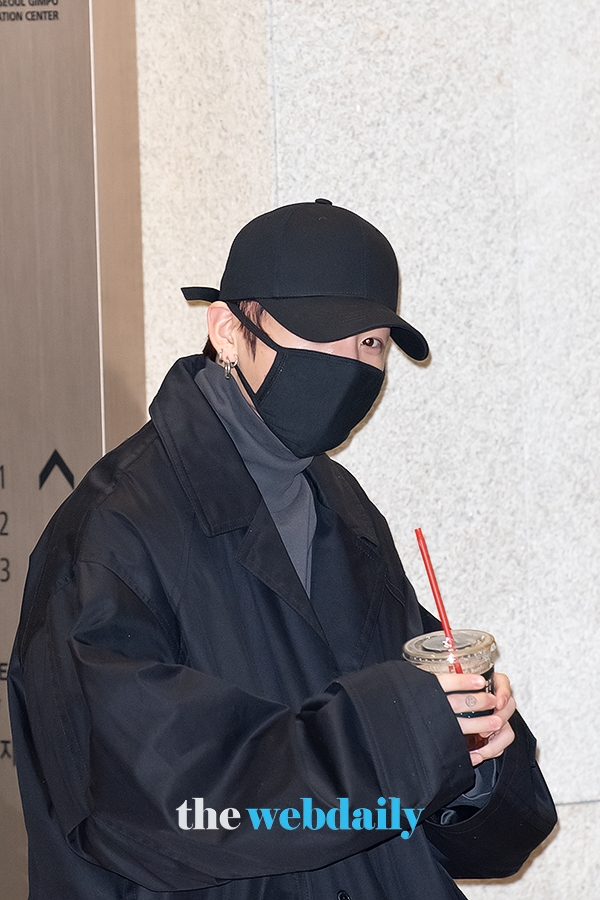 방탄소년단(BTS) 정국, 김포국제공항 출국 현장 (사진:최수영기자)