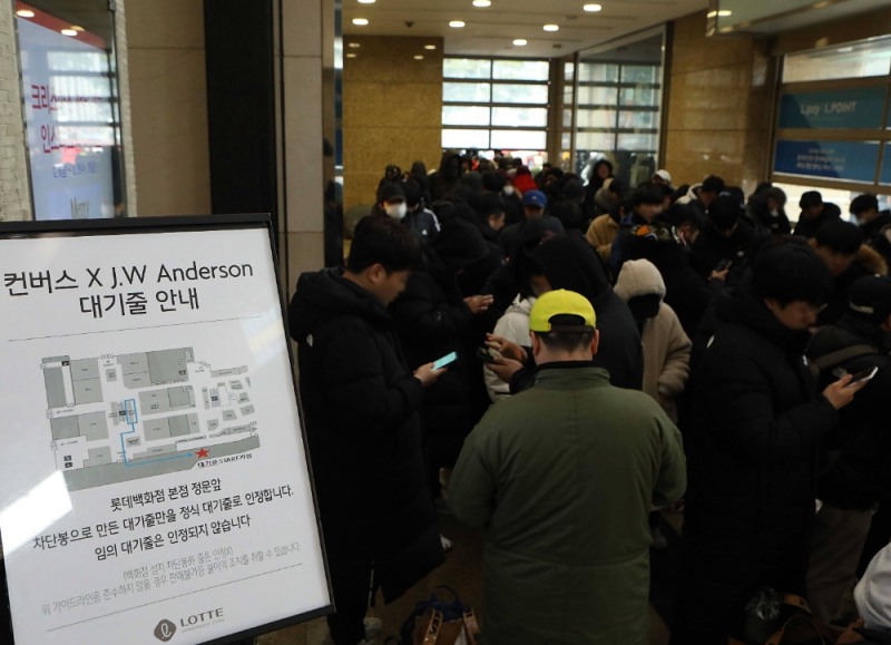 시간 지나서 되팔아도 돈이 되는 그 제품…지금은 ‘스니커테크’ 시대