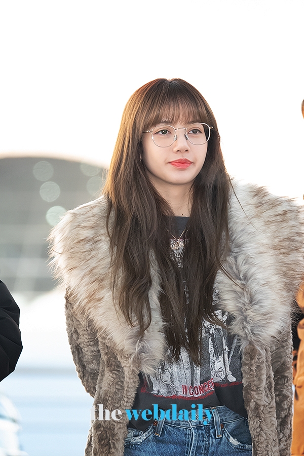 BLACKPINK(블랙핑크) 리사, 인천국제공항 출국 현장(사진:최수영기자)