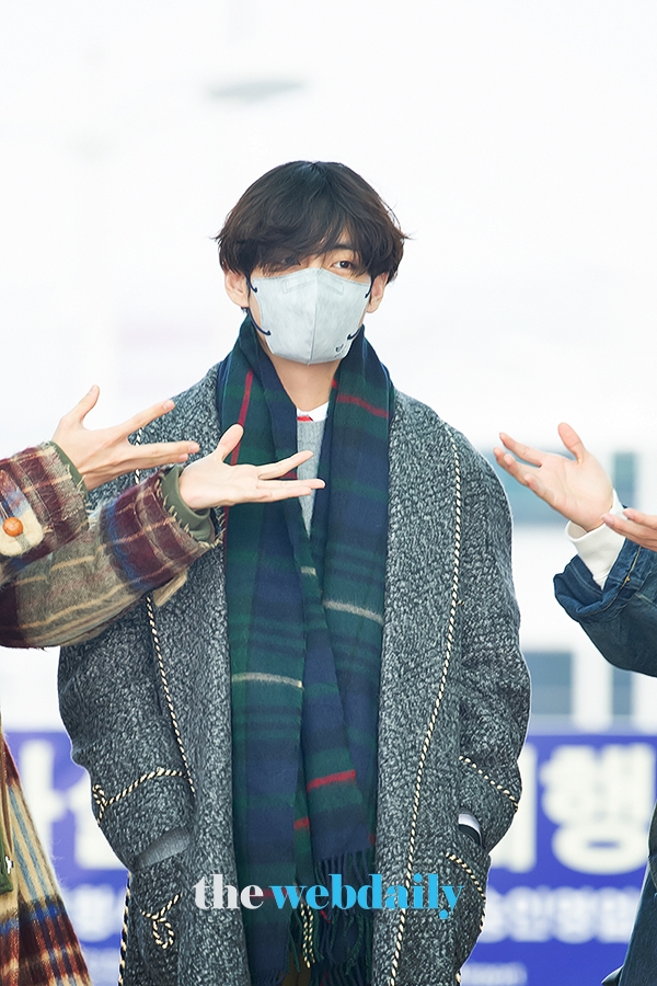 방탄소년단(BTS) 뷔, 인천국제공항 출국 현장 (사진:최수영기자)