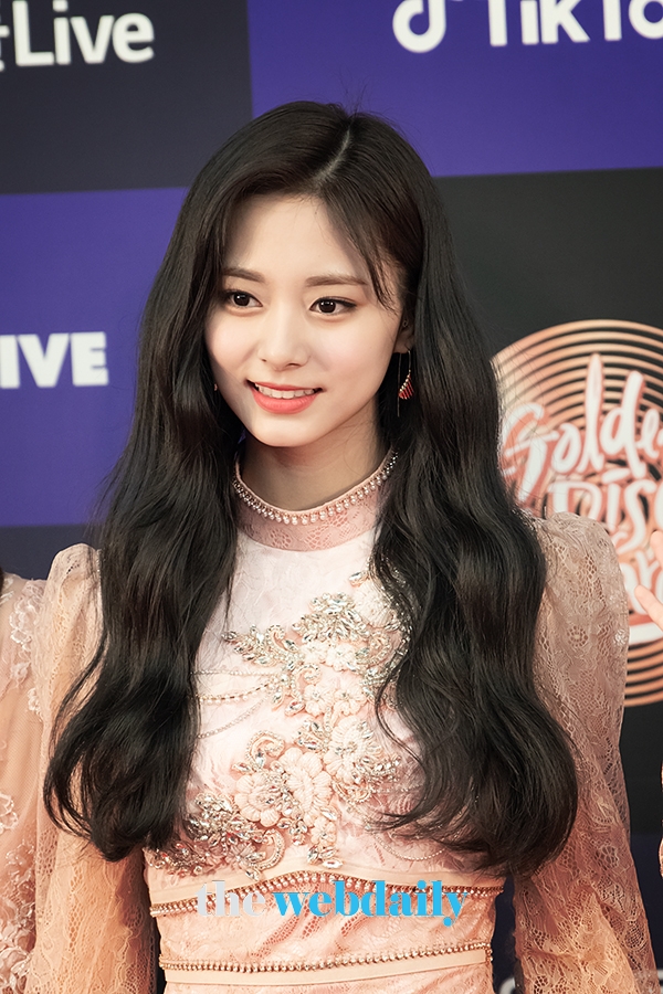 TWICE(트와이스) 쯔위, '34회 골든디스크어워즈' 레드카펫 행사 현장