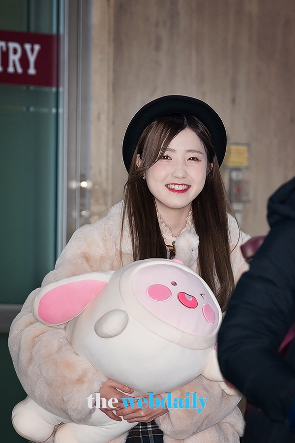 아이즈원(IZONE) 혼다히토미, 김포국제공항 출국 현장 (사진:최수영기자)