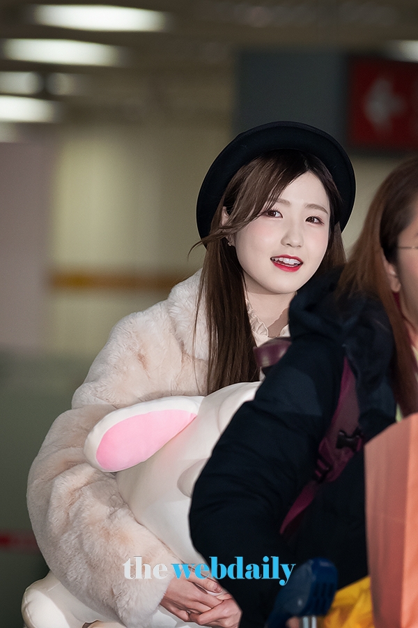 아이즈원(IZONE) 혼다히토미, 김포국제공항 출국 현장 (사진:최수영기자)