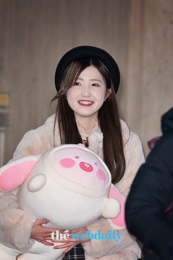 아이즈원(IZONE) 혼다히토미, 김포국제공항 출국 현장 (사진:최수영기자)