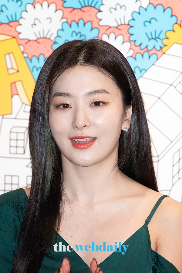 레드벨벳(RedVelvet) 슬기, 포토월 행사 현장 (사진:최수영기자)