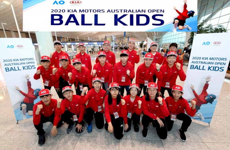 '2020 호주오픈 테니스 대회'에서 볼키즈로 활약할 한국대표 20명의 모습.