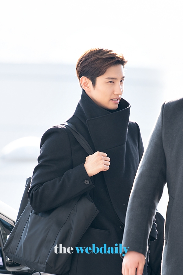 동방신기(TVXQ) 최강창민, 인천국제공항 출국 현장(사진:최수영기자)
