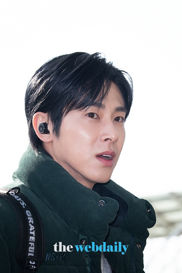 동방신기(TVXQ) 유노윤호, 인천국제공항 출국 현장(사진:최수영기자)