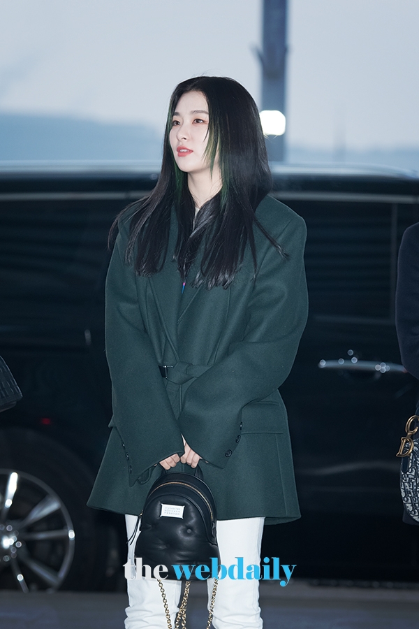 레드벨벳(RedVelvet) 슬기, 인천국제공항 출국 현장(사진:최수영기자)