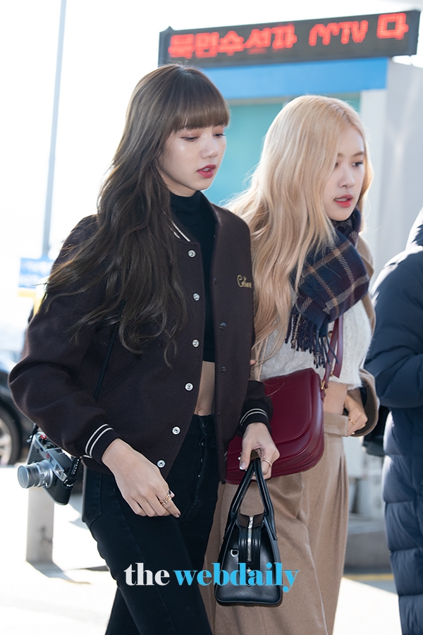 BLACKPINK(블랙핑크) 리사-로제, 인천국제공항 출국 현장(사진:최수영기자)