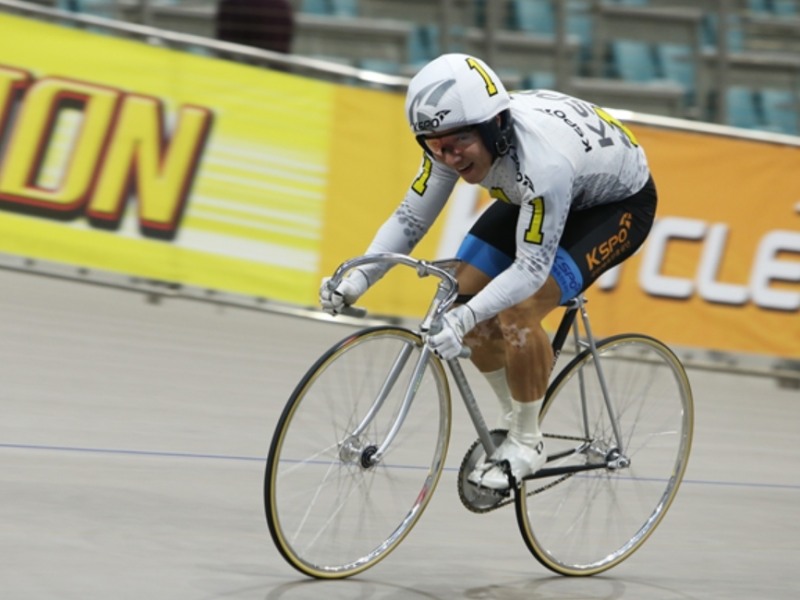 벨로드롬을 강타한 임채빈 선수의 데뷔전 경주 전경. (사진=국민체육진흥공단)