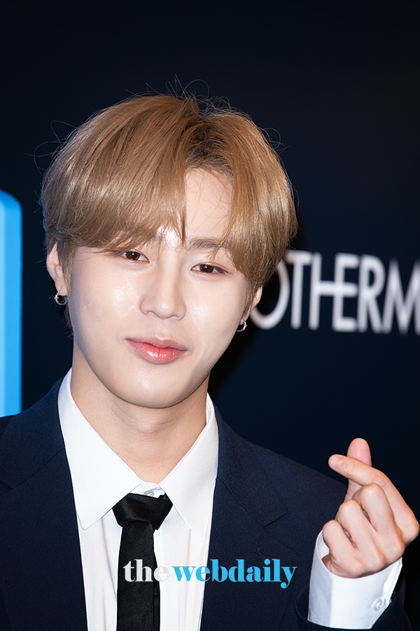 하성운, '비오템' 포토월 행사 현장 (사진: 최수영기자)