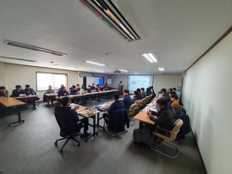 한국시설안전공단(이사장 박영수, 이하 공단) 시설안전평가실은 지난 16일, 한국철도공사 대전시설사업소를 방문해 구조물 점검 업무와 관련한 심화교육을 실시했다.(사진=한국시설안전공단)