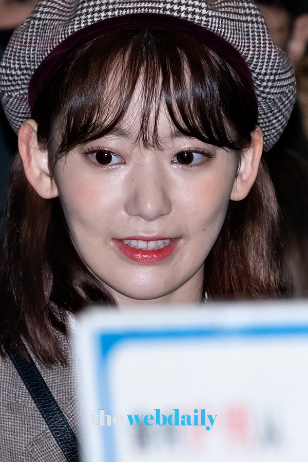 아이즈원(IZONE) 미야와키사쿠라, 김포국제공항 출국 현장 (사진:최수영기자)