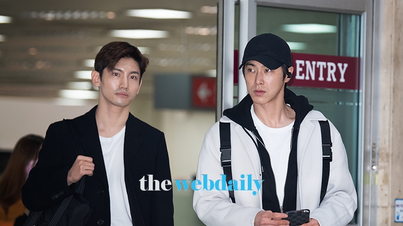 동방신기(TVXQ) 최강창민-유노윤호, 인천국제공항 입국 현장(사진:최수영기자)