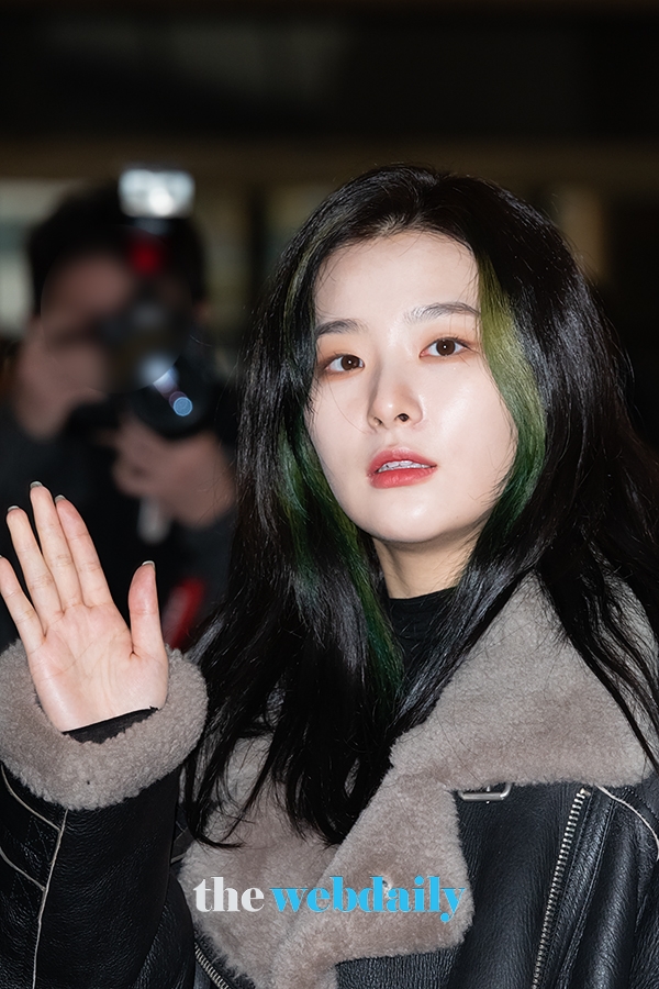 레드벨벳(RedVelvet) 슬기, 김포국제공항 출국 현장 (사진:최수영기자)
