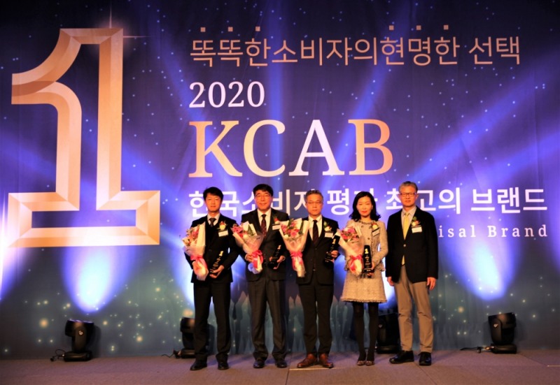 마리오아울렛 홍성열 회장, 2년 연속 ‘한국소비자 평가 최고의 브랜드 대상’ 수상