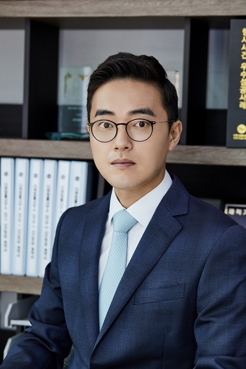 형사전문변호사, 강간죄…증거 확보와 더불어 변호인의 조력이 반드시 필요한 이유