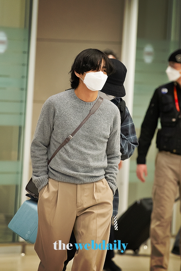 방탄소년단(BTS) 뷔, 인천국제공항 입국 현장(사진:최수영기자)