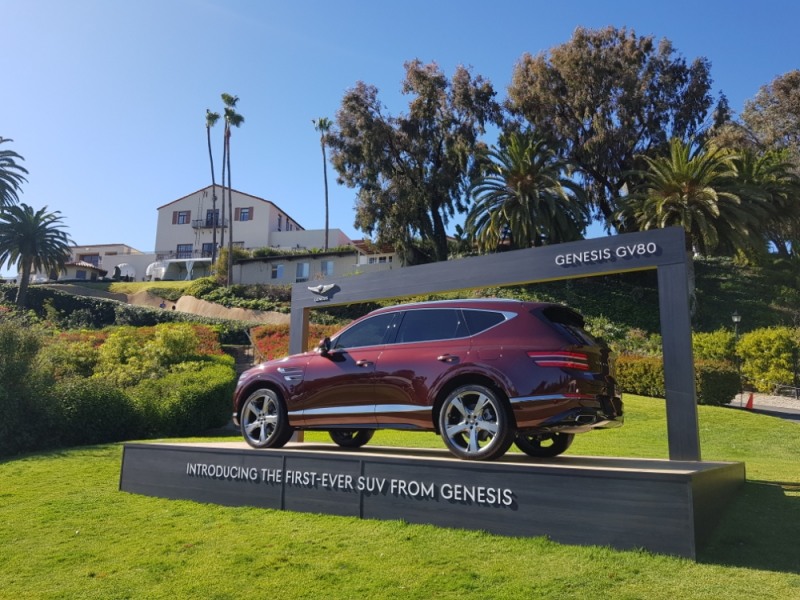 ‘2020 제네시스 인비테이셔널’이 개최되는 리비에라 컨트리클럽에 GV80 차량이 전시된 모습.