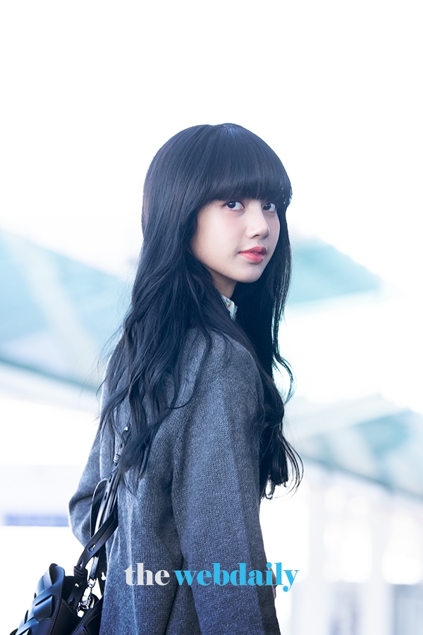 BLACKPINK(블랙핑크) 리사, 인천국제공항 출국 현장(사진:최수영기자)