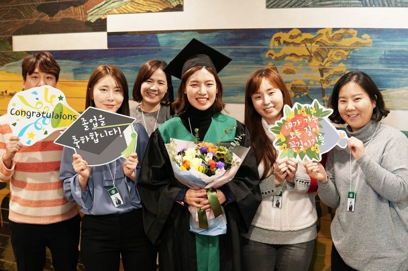 스타벅스, 대학교육 지원 프로그램에 2016년부터 500명 넘는 임직원 참여