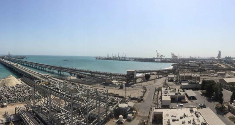 대림산업이 준공한 쿠웨이트 미나 알 아흐마디 석유화학 단지내 황 재처리 공장 전경.(사진=대림산업)