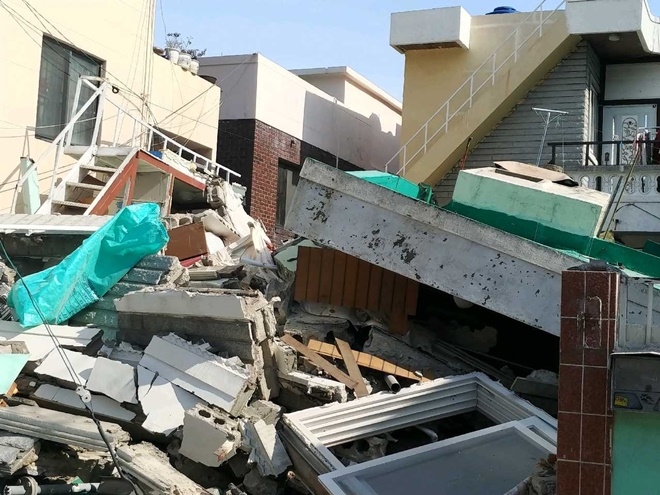 주택붕괴 현장.(사진제공=부산경찰청)