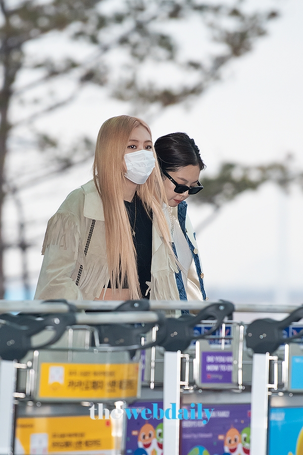BLACKPINK(블랙핑크) 로제, 인천국제공항 출국 현장(사진:최수영기자)