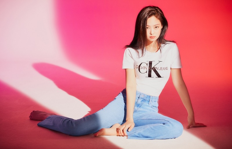 캘빈클라인 진, 제니 (JENNIE) 와 함께한 2020 봄 시즌 엣지 데님 화보 공개