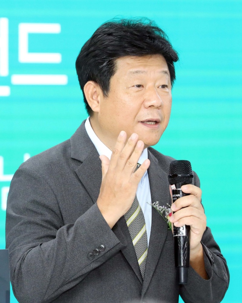 전자랜드 홍봉철 회장, 전직원 화상회의 통해 임직원 격려