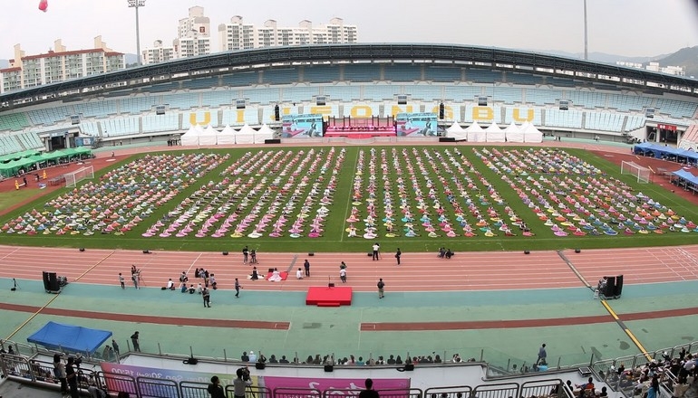 단일장소 최다인원 가야금 합주 KRI한국기록원 공식인증…1168명 한자리